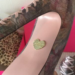 steve madden betsey johnson heels